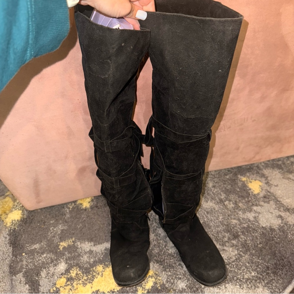 Stylish Black Over the Knee Boots